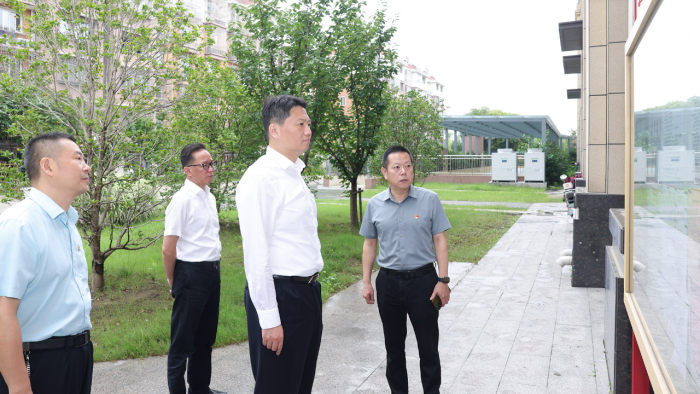 姜冬冬调研指导党建引领基层治理重点社区